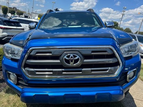 Used 2017 Toyota Tacoma Limited w/ Tow Package AWD/4WD image 6