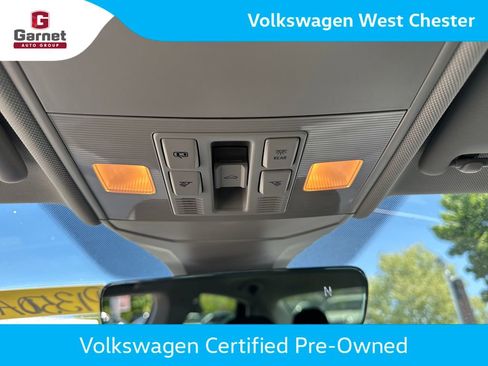 Certified 2025 Volkswagen Jetta SEL FWD image 41