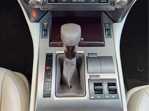 Used 2018 Lexus GX 460 Premium AWD/4WD image 13