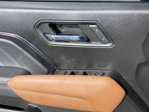 Used 2024 GMC Canyon AT4 image 19