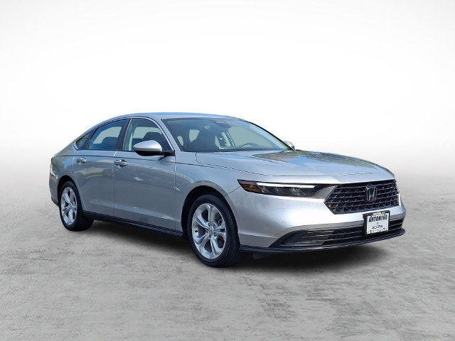 Used 2024 Honda Accord LX image 3
