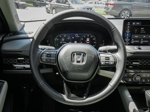 Used 2024 Honda Accord EX-L image 18