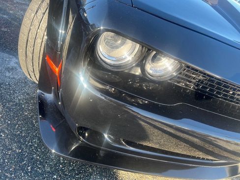 Used 2018 Dodge Challenger R/T Scat Pack w/ Leather Interior Group image 23