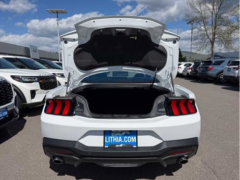 Used 2025 Ford Mustang Premium RWD image 9