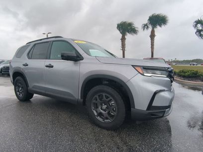 Used 2025 Honda Pilot TrailSport