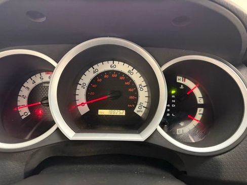 Used 2013 Toyota Tacoma PreRunner image 18