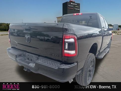 Used 2024 RAM 2500 Big Horn w/ Night Edition image 13