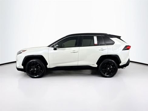 Used 2022 Toyota RAV4 XSE AWD/4WD image 13