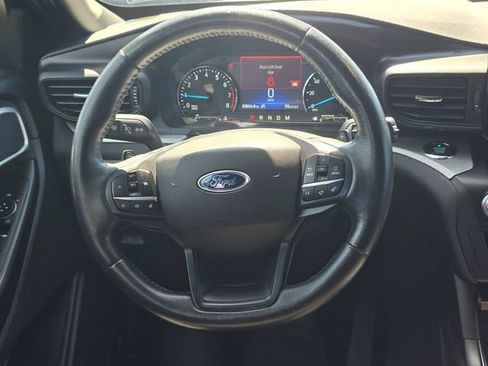 Used 2020 Ford Explorer XLT AWD/4WD image 19