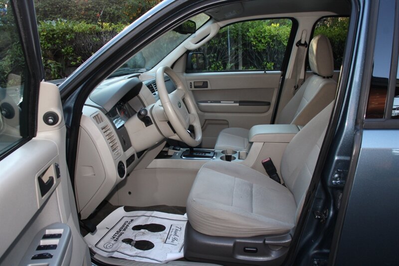 Used 2011 Ford Escape 2WD Hybrid image 5