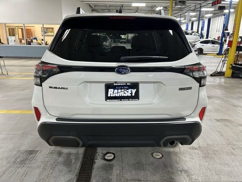 Certified 2025 Subaru Forester Limited image 7
