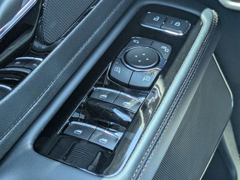 New 2026 Lincoln Aviator AWD image 23