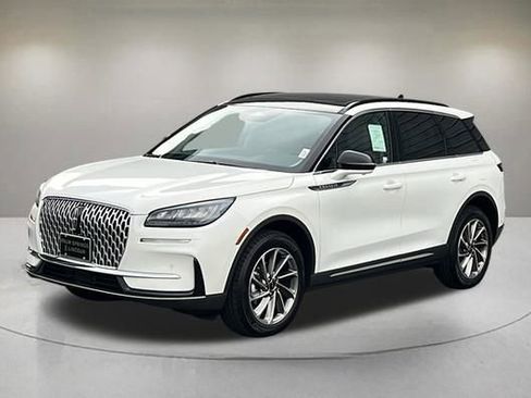 New 2025 Lincoln Corsair FWD w/ Equipment Group 101A image 2