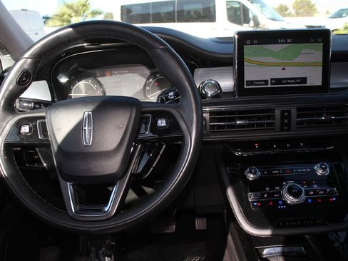 Certified 2021 Lincoln Corsair FWD w/ Premium Package image 12