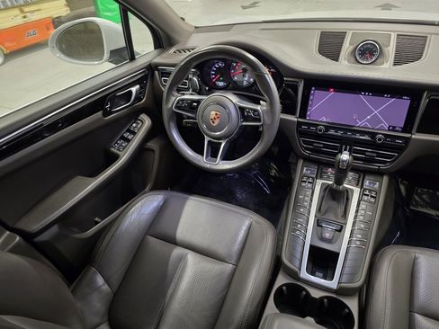 Used 2021 Porsche Macan S image 34