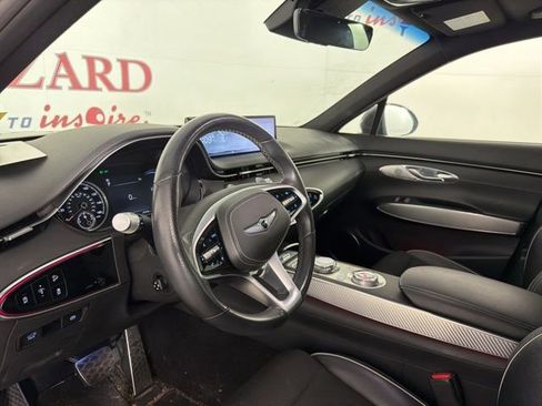 Used 2022 Genesis GV70 3.5T Sport AWD/4WD image 12