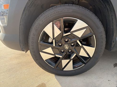 Used 2024 Hyundai Kona SEL AWD/4WD image 10