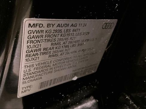 Used 2025 Audi Q8 Premium Plus w/ Premium Plus Package AWD/4WD image 35
