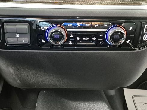 New 2026 Chevrolet Silverado 2500 LT w/ All Star Edition AWD/4WD image 17