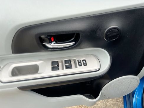 Used 2012 Toyota Prius C Four FWD image 15
