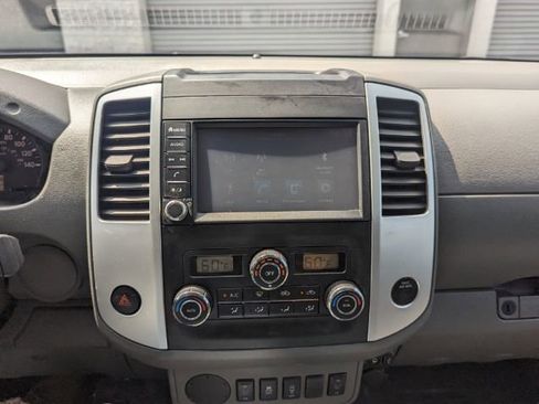 Used 2021 Nissan Frontier SV image 22