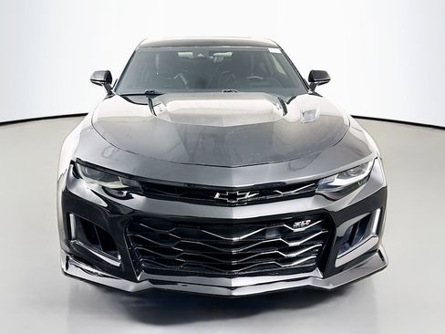 Used 2020 Chevrolet Camaro ZL1 image 2