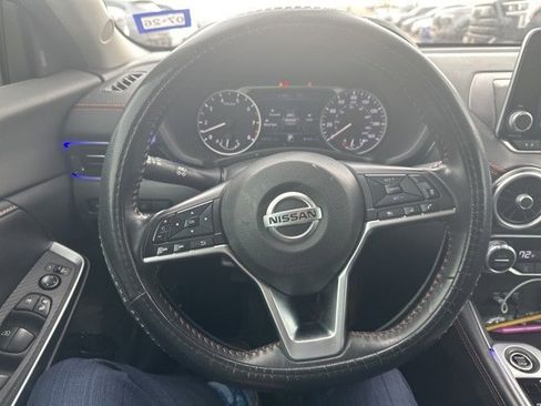 Used 2022 Nissan Sentra SR w/ Trunk Package image 7