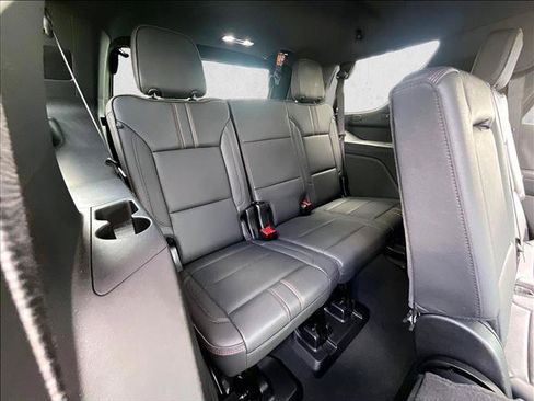 Used 2026 Chevrolet Tahoe RST RWD image 30