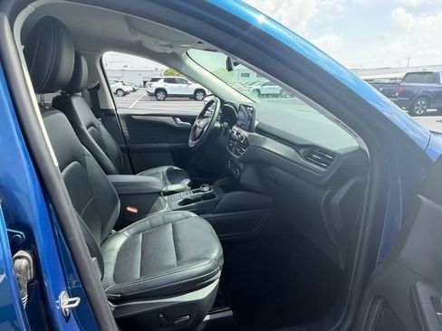 Used 2022 Ford Escape Titanium AWD/4WD image 17