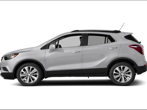 Used 2019 Buick Encore Essence w/ Experience Buick Package FWD image 3