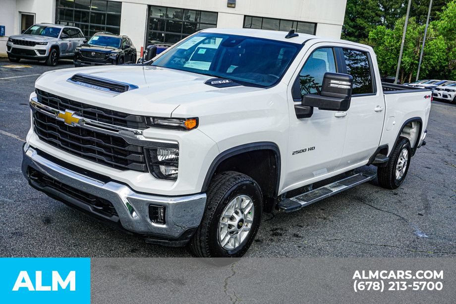 Used 2025 Chevrolet Silverado 2500 LT w/ Convenience Package AWD/4WD image 14