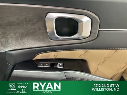 Used 2024 Kia Sorento SX Prestige w/ Olive Brown Leather Package image 32