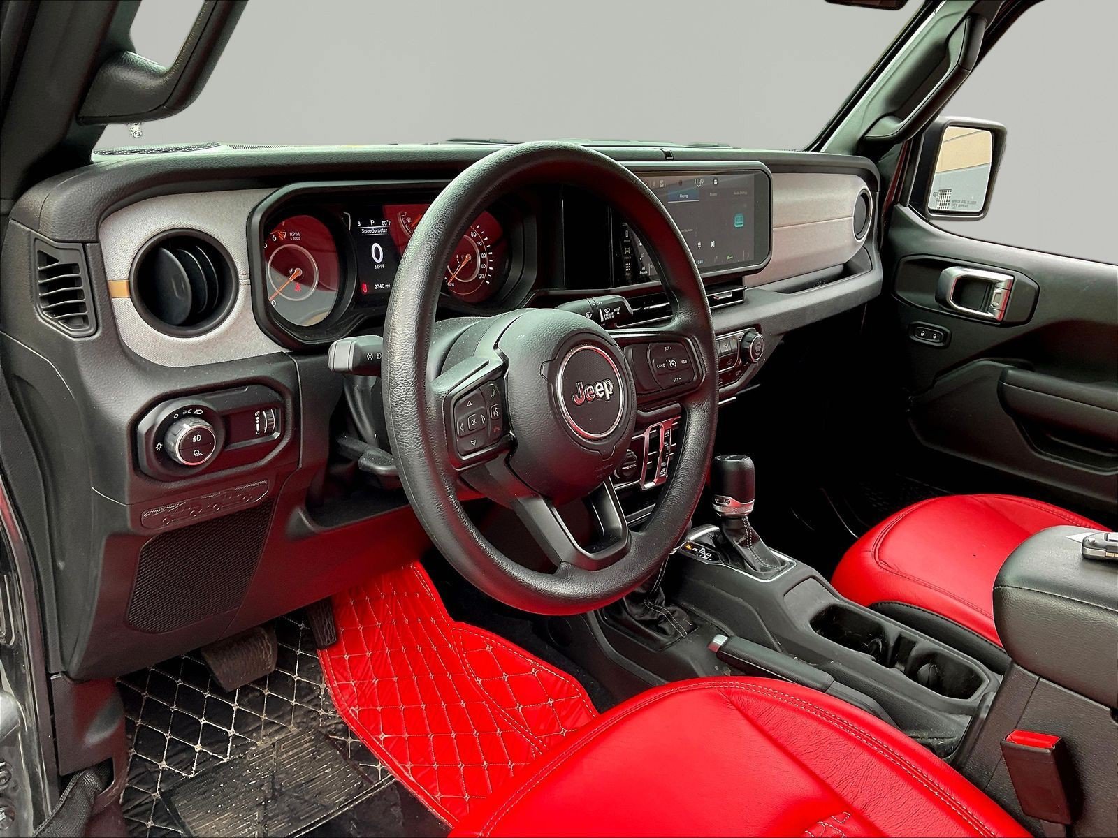 Used 2025 Jeep Gladiator Sport AWD/4WD image 18