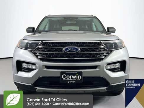 Used 2024 Ford Explorer XLT w/ Equipment Group 202A AWD/4WD image 4