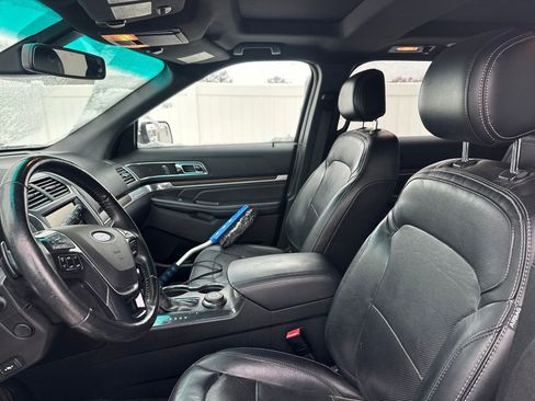 Used 2016 Ford Explorer Limited w/ Equipment Group 301A image 7