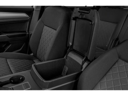 Used 2021 Volkswagen Atlas Cross Sport SE w/ Panoramic Sunroof Package FWD image 14