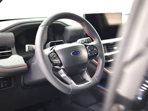 Used 2025 Ford Explorer ST-Line w/ Premium Package image 12