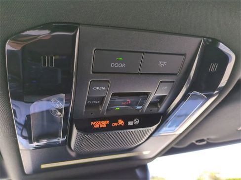 Used 2024 Lexus GX 550 image 25