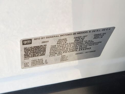 Used 2024 GMC Terrain SLT image 33