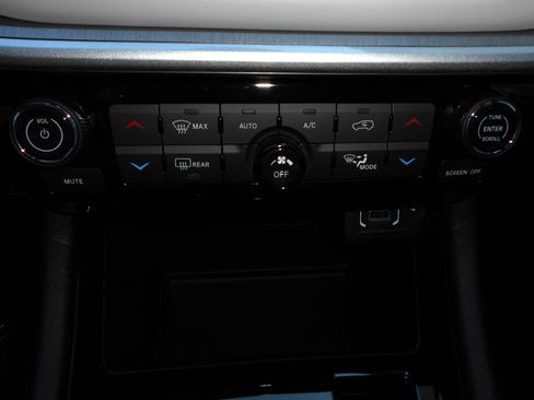 New 2026 Jeep Compass Limited AWD/4WD image 20