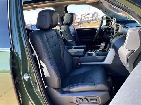 Used 2023 Toyota Tundra Limited w/ Power Package image 9