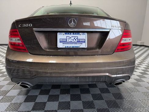 Used 2013 Mercedes-Benz C 300 4MATIC Sedan image 9