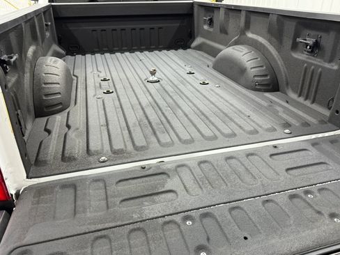 Used 2022 Ford F350 XL w/ Power Equipment Group AWD/4WD image 5