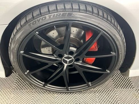 Used 2013 Mercedes-Benz SL 550 image 27