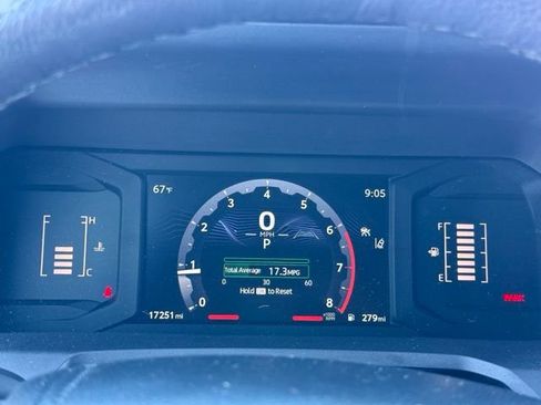 Used 2024 Toyota Tacoma SR5 AWD/4WD image 15