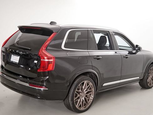 Used 2023 Volvo XC90 T8 Ultimate w/ Lounge Package AWD/4WD image 12