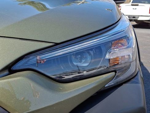 Used 2025 Subaru Outback Premium AWD/4WD image 9