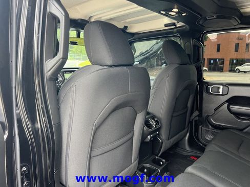 Used 2022 Jeep Wrangler Unlimited Sport AWD/4WD image 20