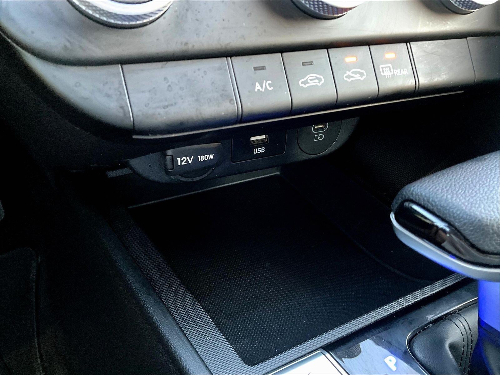 Used 2024 Hyundai Elantra SE FWD image 16