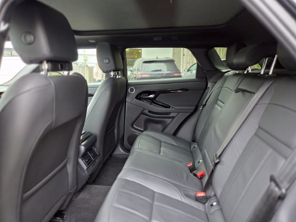 Used 2026 Land Rover Range Rover Evoque S AWD/4WD image 24